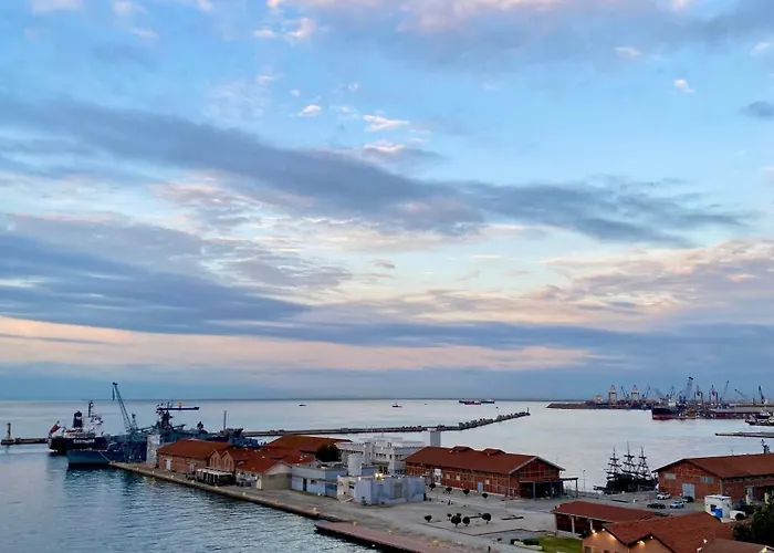 Zeusbnb Penthouse Sea View *